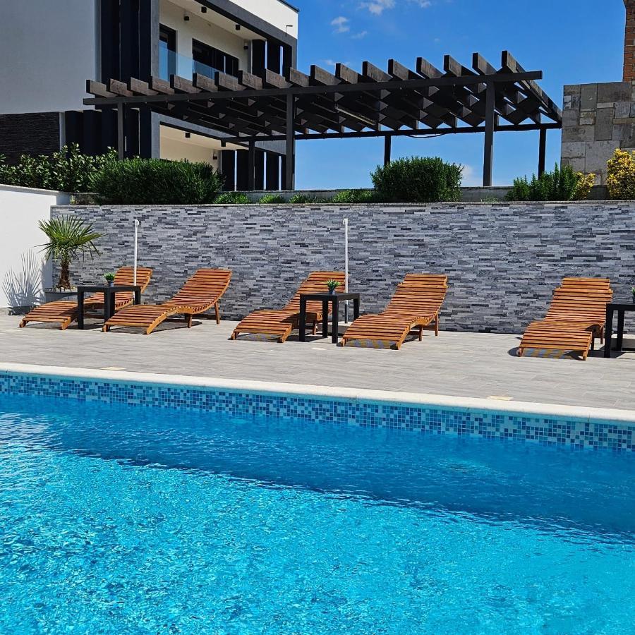 Villa Silver Starigrad Paklenica Exterior foto